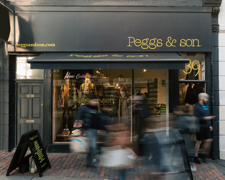 <a href=index-405.html target="_blank">Peggs & Son</a>, Brighton